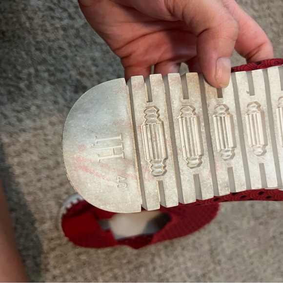 SLIP ONS - Picture 4 of 4